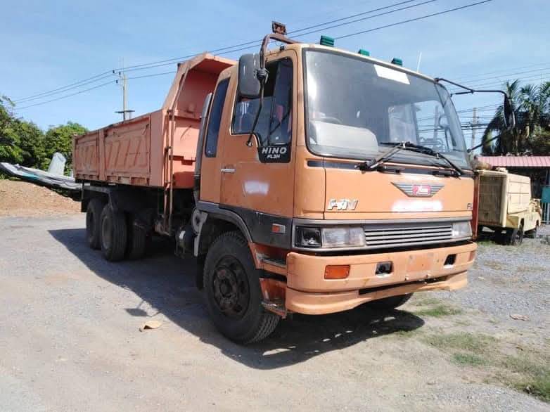 ราคา379000บาทขายรถบรรทุก10ล้อเพาเดียวดั้ม HINO FL3H เครื่อง HO7D -195 แรงม้าแน่นมากๆรถเดิมๆๆสวยๆๆรถปี 2540 ครับเอกสารทะเบียนพร้อมครับสนใจ091-146-4263 คุณ