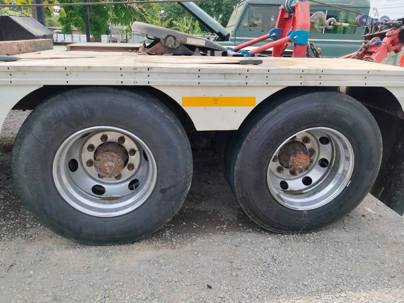 ฮีโน่ 3M 210แรงม้า รถบรรทุก หัวลาก 10ล้อ หัวลาก เฉพาะหัว ปี1995 เลขไมล์น้อยกว่า 500,000 กม.