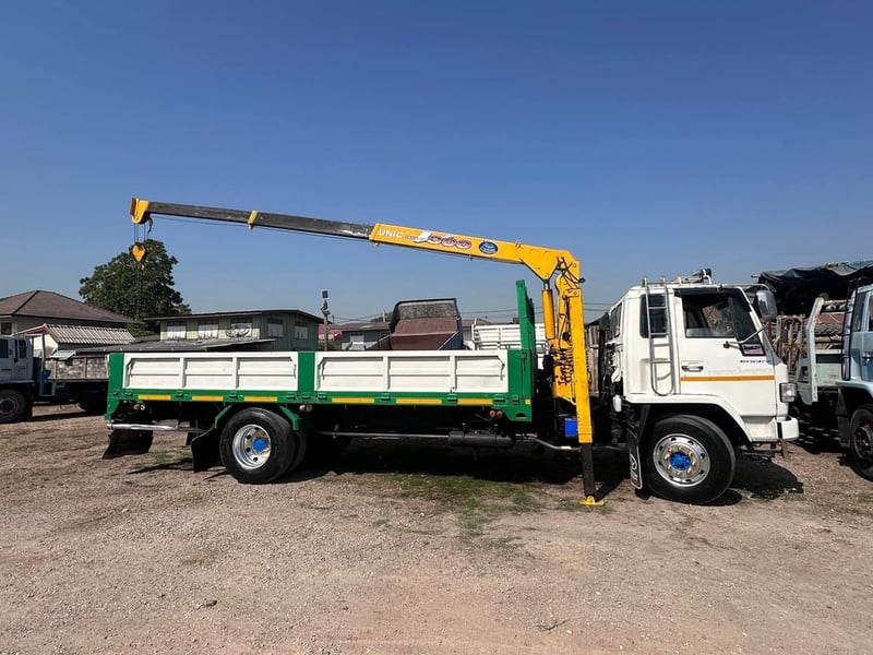 อีซูซุ6ล้อ FTR32NR 195แรงม้าปี39 ติดเครนยูนิค3ตันขายาว กระบะยาว6.20เมตร กว้าง4.45เมตร รถสวยแอร์เย็นพร้อมทำงาน ราคา449,000