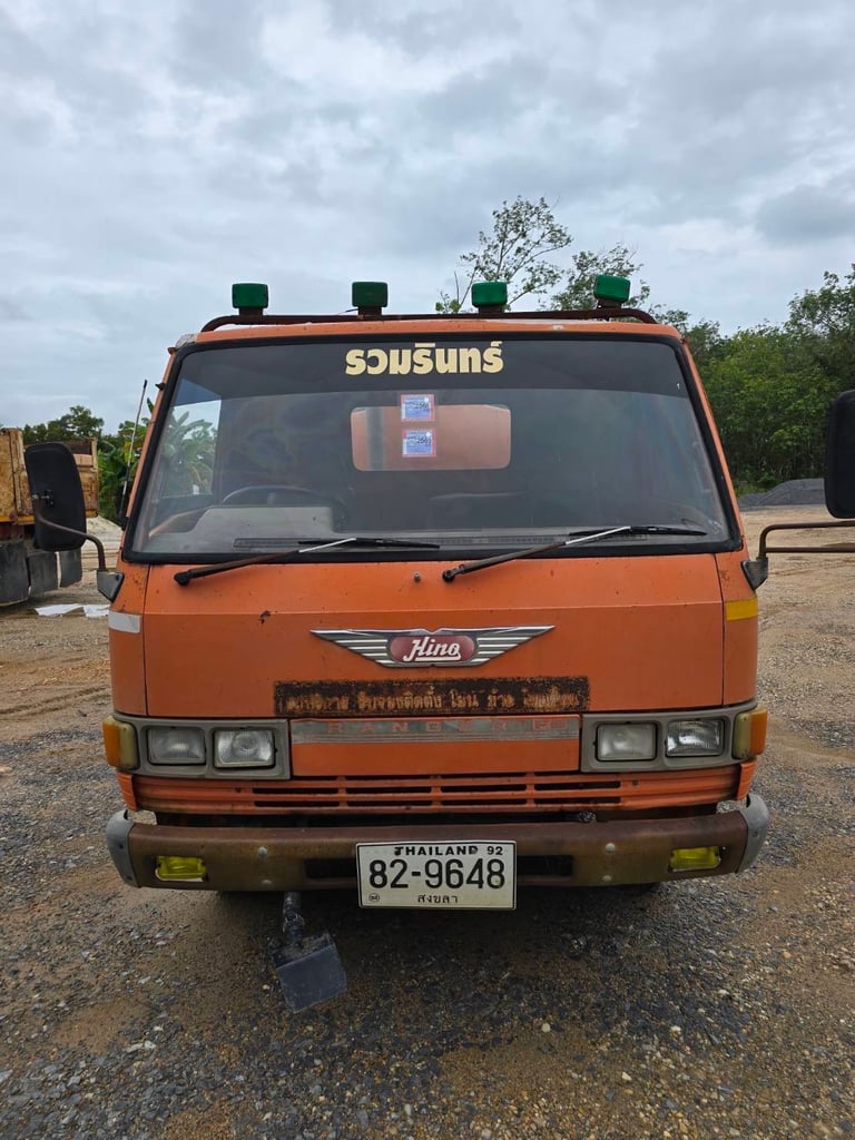 ราคา 29 9,000รดน้ำ 6 ล้อ hino เครื่อง 117 แรงม้าถังน้ำ 6000 ลิตรรถสวยๆพร้อมใช้งานเอกสารทะเบียนพร้อม ราคา 29 9,000รดน้ำ 6 ล้อ hino เครื่อง 117 แรงม้าถังน้ำ 6000 ลิตรรถสวยๆพร้อมใช้งานเอกสารทะเบียนพร้อม