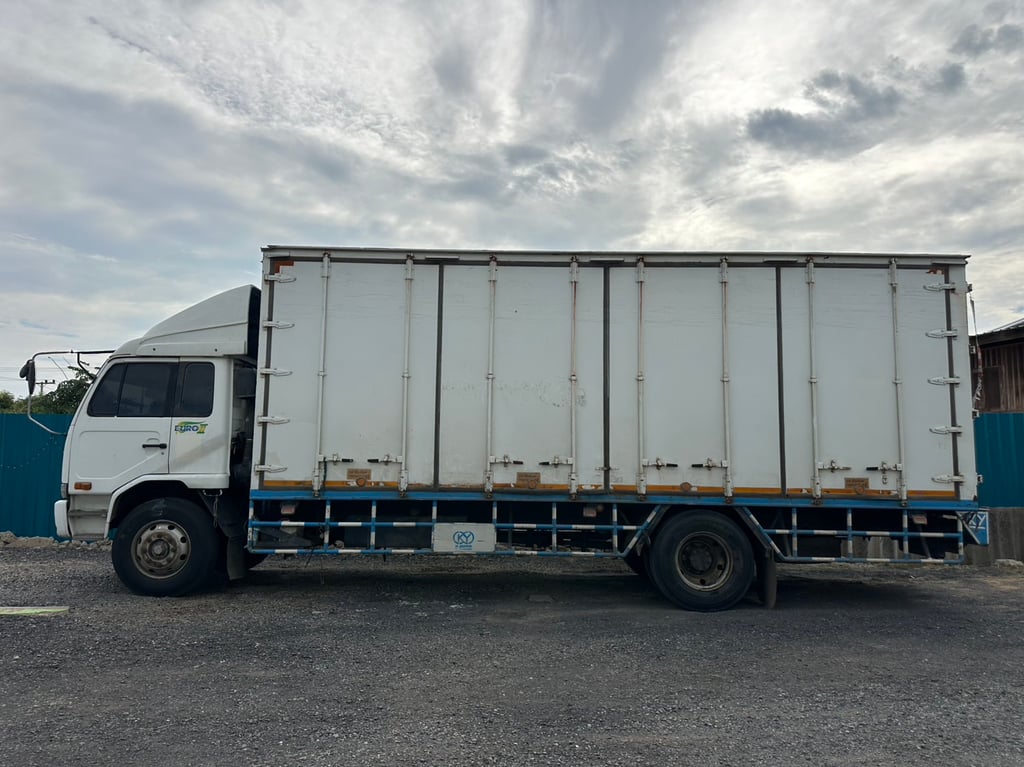 ขายรถบรรทุก 6 ล้อตู้แห้ง10บาน nissan เครื่องFE6-216แรงม้ารถปี52เบรคทิฟฟี่พวงมาลัยเพาเวอร์กระบะยาว 7 เมตร 43 สูง 2 เมตร 55 เมตรกว้าง 2 เมตร 42 เอกสารทะเบียนพร้อมภาษีเต็มสนใจ 091-146-4263 ขายรถบรรทุก 6 ล้อตู้แห้ง10บาน nissan เครื่องFE6-216แรงม้ารถปี52เบรคทิฟฟี่พวงมาลัยเพาเวอร์กระบะยาว 7 เมตร 43 สูง 2 เมตร 55 เมตรกว้าง 2 เมตร 42 เอกสารทะเบียนพร้อมภาษีเต็มสนใจ 091-146-4263