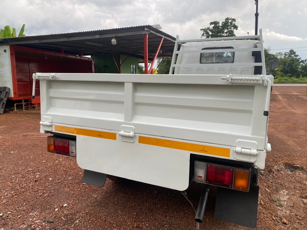 ราคา129000บาทรถบรรทุก 4 ล้อเล็กNKR55 EU1เครื่อง 4JB1-88เเรงม้ารถปี 41 มีแอร์เอกสารทะเบียนพร้อมกระบะเหล็กยาว 3 เมตรสนใจ 091-146-4263 คุณเยี่ยม