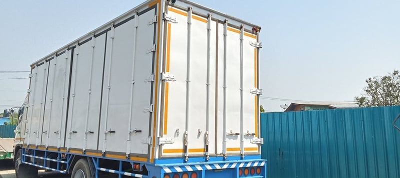 ราคา699000บาทขายรถบรรทุกตู้แห้ง hino mega เครื่อง 212 โบอินเตอร์รถปี 50 ช่วงล่างใหญ่แล้วตู้ยาว 7 เมตร 40 นอกเอกสารทะเบียนพร้อมสนใจ 091-146-4263