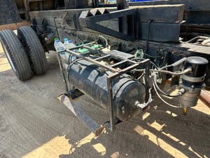 ราคา 3990,000 บาทขายรถบรรทุก 6 ล้อดั้ม mitsubishi fk 457 ปี 48 เครื่อง 6d 16 เทอร์โบอินเตอร์ 225แรงม้ารถพร้อมใช้งานดั้มยิงหน้าช่วงล้อ 4.20เมตรกระบะดั้มยาว 3.80 เมตร 8กว้าง 2.40 เมตร รถพร้อมใช้งานยาง 900 ขอบ 20 สนใจติดต่อ 091-146-4263 คุณเยี่ยม