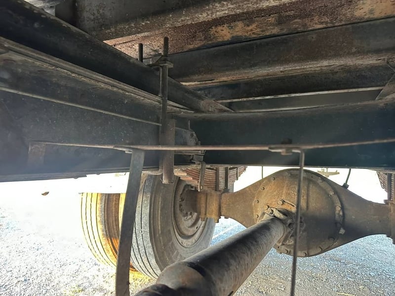  ราคา 199,000 บาทขายรถบรรทุก 6 ล้อมิตซูเครื่อง6D14 -165 แรงม้ารถปี 37 พวงมาลัยพาวเวอร์เบรคทิฟฟี่ กะบะช่องเครน  ยาว 6.40ม. กว้าง 2.42ม. เอกสารทะเบียนพร้อมสนใจ 091-146-4263