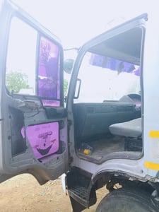 ราคา 329,000 บาทขายรถหกล้อดั้ม hino FC3Jเครื่อง jo7c -165 แรงม้าแน่นมากๆรถปี43พร้อมใช้งานจรีงเบรคทิฟฟี่พวงมาลัยเพาเวอร์เอกสารทะเบียนพร้อมสนใจติดต่อ 091-146-4263 คุณเยี่ยม