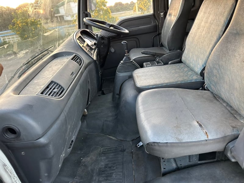 ราคา 390,000 บาทขายรถบรรทุกตู้แห้ง 6 ล้อ isuzu deca เครื่อง 6 HH1-200 แรงม้าฝาขาวรถปี 46 กระบะยาว 7.20 เมตรกว้าง 2.41 เมตรสูง 2.40 เมตรเอกสารทะเบียนพร้อมโอนสนใจ 091-146-4263 เยี่ยม ราคา 390,000 บาทขายรถบรรทุกตู้แห้ง 6 ล้อ isuzu deca เครื่อง 6 HH1-200 แรงม้าฝาขาวรถปี 46 กระบะยาว 7.20 เมตรกว้าง 2.41 เมตรสูง 2.40 เมตรเอกสารทะเบียนพร้อมโอนสนใจ 091-146-4263 เยี่ยม