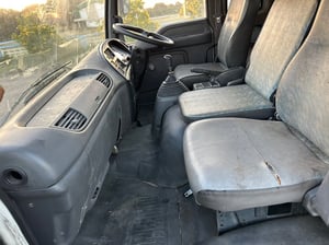 ราคา 390,000 บาทขายรถบรรทุกตู้แห้ง 6 ล้อ isuzu deca เครื่อง 6 HH1-200 แรงม้าฝาขาวรถปี 46 กระบะยาว 7.20 เมตรกว้าง 2.41 เมตรสูง 2.40 เมตรเอกสารทะเบียนพร้อมโอนสนใจ 091-146-4263 เยี่ยม ราคา 390,000 บาทขายรถบรรทุกตู้แห้ง 6 ล้อ isuzu deca เครื่อง 6 HH1-200 แรงม้าฝาขาวรถปี 46 กระบะยาว 7.20 เมตรกว้าง 2.41 เมตรสูง 2.40 เมตรเอกสารทะเบียนพร้อมโอนสนใจ 091-146-4263 เยี่ยม