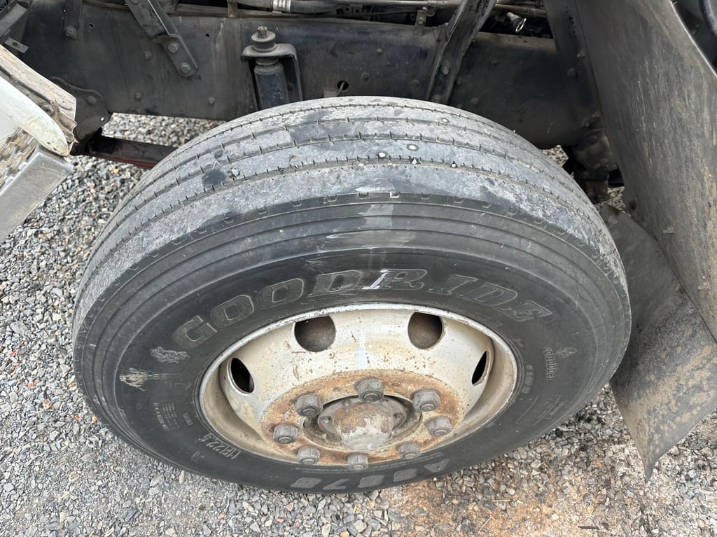 ขายรถบรรทุก 6 ล้อตู้แห้ง10บาน nissan เครื่องFE6-216แรงม้ารถปี52เบรคทิฟฟี่พวงมาลัยเพาเวอร์กระบะยาว 7 เมตร 43 สูง 2 เมตร 55 เมตรกว้าง 2 เมตร 42 เอกสารทะเบียนพร้อมภาษีเต็มสนใจ 091-146-4263 ขายรถบรรทุก 6 ล้อตู้แห้ง10บาน nissan เครื่องFE6-216แรงม้ารถปี52เบรคทิฟฟี่พวงมาลัยเพาเวอร์กระบะยาว 7 เมตร 43 สูง 2 เมตร 55 เมตรกว้าง 2 เมตร 42 เอกสารทะเบียนพร้อมภาษีเต็มสนใจ 091-146-4263