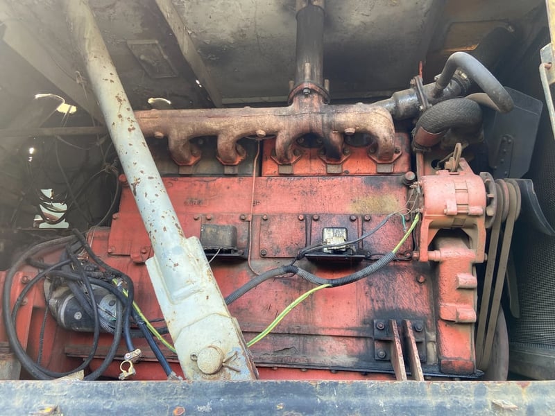 ขายรถเข็นตีนตะขาบ 25 ตันเครื่อง mitsubishi 6 BD 260 แรงม้ารถใช้งานได้ปกติเครื่องมีหลวมหน่อย