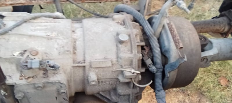 ราคา199990บาทขายรถisuzu FTR 34Qเครื่อง6HK1- 240แรงม้ารถปี 55 ไม่มีหม้อน้ำกล่องไฟมีให้ เดิมเป็นรถบรรทุกของเหลวเฉพาะกิจถังน้ำมันมีให้ทะเบียนแจ้งมา 79 สนใจติดต่อ 091-146-4263 ขายตามสภาพนี้