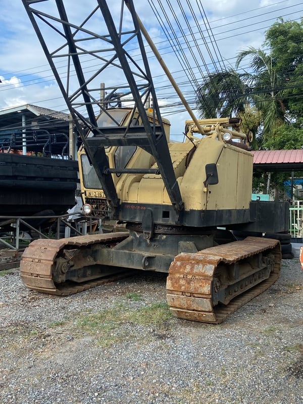 ขายรถเข็นตีนตะขาบ 25 ตันเครื่อง mitsubishi 6 BD 260 แรงม้ารถใช้งานได้ปกติเครื่องมีหลวมหน่อย