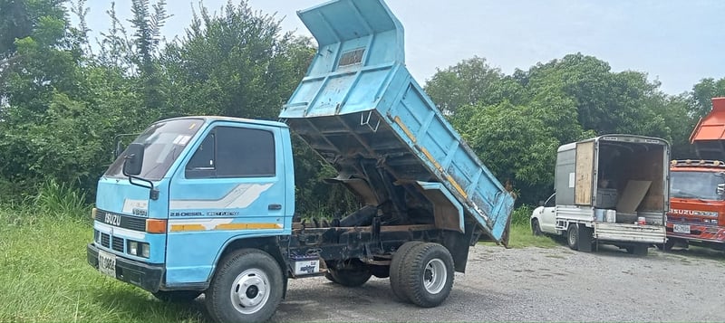 ขายรถบรรทุกหกล้อดั้ม isuzu nkr 55 EU รถห้างเครื่องดีดั้มยิงหลัง 3 คิวกระบะยาว 2.80 .เมตรกว้าง1.90เมตร ทะเบียนม 79 รถพร้อมใช้งานสนใจ 091-146-4263 คุณเยี่ยม ขายรถบรรทุกหกล้อดั้ม isuzu nkr 55 EU รถห้างเครื่องดีดั้มยิงหลัง 3 คิวกระบะยาว 2.80 .เมตรกว้าง1.90เมตร ทะเบียนม 79 รถพร้อมใช้งานสนใจ 091-146-4263 คุณเยี่ยม