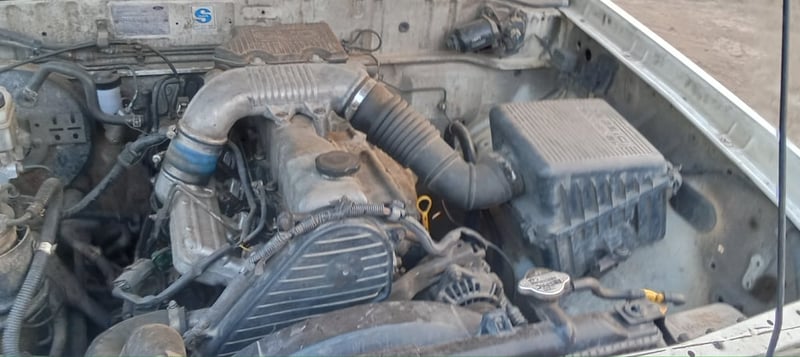 ขายรถกระบะ 4 ประตูฟอร์ดเครื่อง 2500 cc รถปี 47 รถเดิมๆมือหนึ่งป้ายแดงเอกสารทะเบียนพร้อม