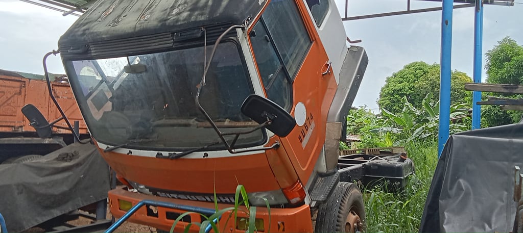 ราคา 139,000 บาทราคานี้ไม่มีแบตเตอรี่ให้ขายรถบรรทุก 6 ล้อ mitsubishi เครื่อง 6d 14 -165 แรงม้าคัสซีสวยกระบะเหล็กยาว 5 เมตร กว่าเอกสารทะเบียนพร้อมสนใจ 091 146 4263 เยี่ยม