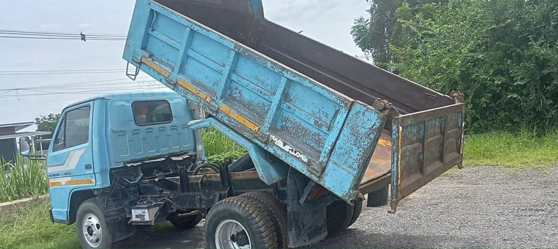 ขายรถบรรทุกหกล้อดั้ม isuzu nkr 55 EU รถห้างเครื่องดีดั้มยิงหลัง 3 คิวกระบะยาว 2.80 .เมตรกว้าง1.90เมตร ทะเบียนม 79 รถพร้อมใช้งานสนใจ 091-146-4263 คุณเยี่ยม ขายรถบรรทุกหกล้อดั้ม isuzu nkr 55 EU รถห้างเครื่องดีดั้มยิงหลัง 3 คิวกระบะยาว 2.80 .เมตรกว้าง1.90เมตร ทะเบียนม 79 รถพร้อมใช้งานสนใจ 091-146-4263 คุณเยี่ยม