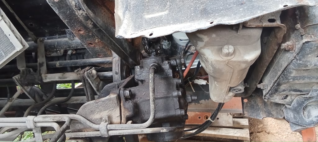 ราคา 139,000 บาทราคานี้ไม่มีแบตเตอรี่ให้ขายรถบรรทุก 6 ล้อ mitsubishi เครื่อง 6d 14 -165 แรงม้าคัสซีสวยกระบะเหล็กยาว 5 เมตร กว่าเอกสารทะเบียนพร้อมสนใจ 091 146 4263 เยี่ยม