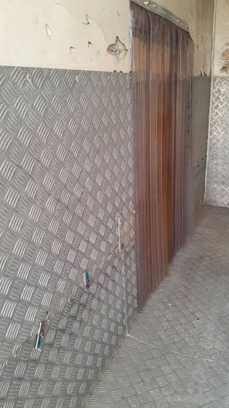 ราคา18900บาทขายตู้เก็บความเย็น ออกจาก 4 ล้อ nkr ขายตามสภาพที่เห็น 091-146-4263 คุณเยี่ยม