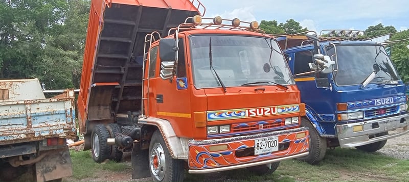 ราคา 359,000 บาทรถดั้ม isuzuร็อกกี้เครื่อง6BD1- 165แรงม้าแน่นมากๆเบสทิฟฟี่พวงมาลัยพาวเวอร์แอร์พร้อมดั้มยิงหน้ารถพร้อมใช้งานเอกสารทะเบียนพร้อมสนใจติดต่อคุณเยี่ยม 091-146-4263