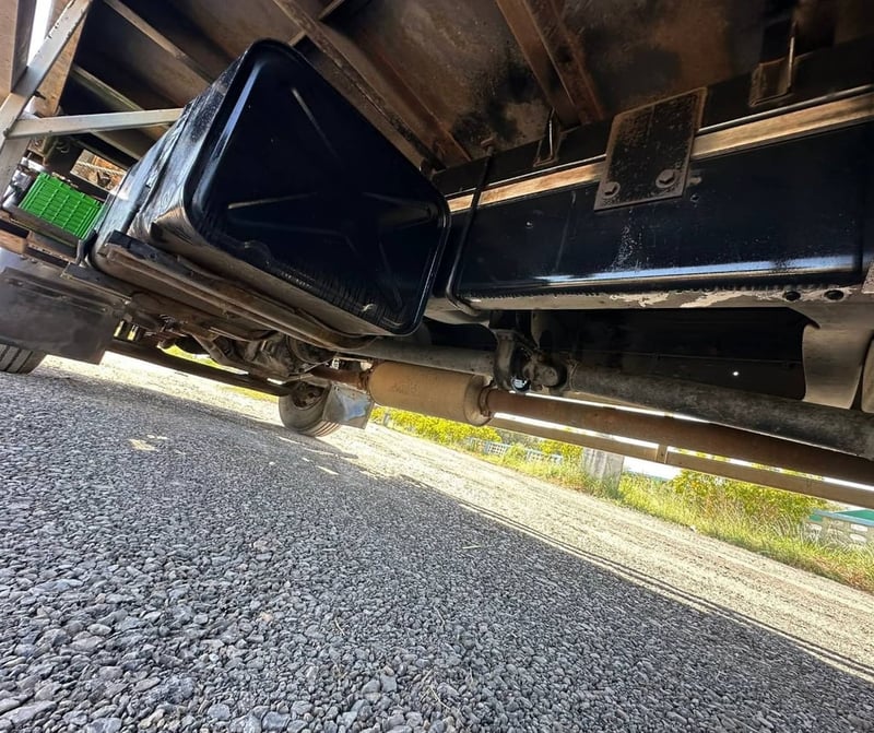 ราคา 489000บาทขายรถบรรทุก 6 ล้อ hino FG 1Jเครื่องJO8Cเทอร์โบ-212แรงม้ารถปี 48 กระบะยาว 7 เมตร 54 กว้าง 2 เมตร 50 สูง 2.70 เมตรเอกสารทะเบียนพร้อมสนใจ 091-146-4263 ด่วน