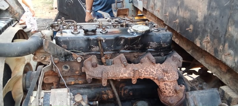 ราคา179000บาทขายรถทุก 6 ล้อ isuzu nkr 115 แรงม้าปี 32 กระบะไม้ปูพื้นเหล็กเอกสารทะเบียนพร้อมรถพร้อมใช้งานสนใจ 091-146-4263 คุณเยี่ยม