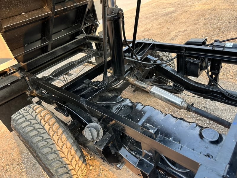 ราคา159000บาทขายรถกระบะดั้ม isuzuTFR มังกรทองเครื่อง 2500ซีซี ดีเซลปี 2533 ดั้มไฟฟ้ารถพร้อมใช้งานแอร์เย็นอย่างสวยสนใจติดต่อคุณเยี่ยม 091-146-4263 ด่วน