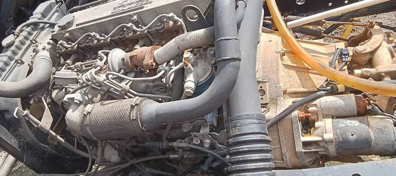 ราคา269000บาทขายรถ 6 ล้อ isuzu NPR 7..เครื่อง4HG1-130เทอร์โบปี49ยาว 5 เมตรเอกสารทะเบียนพร้อมภาษีเต็มตามสภาพนี้สนใจ 091-146-4263