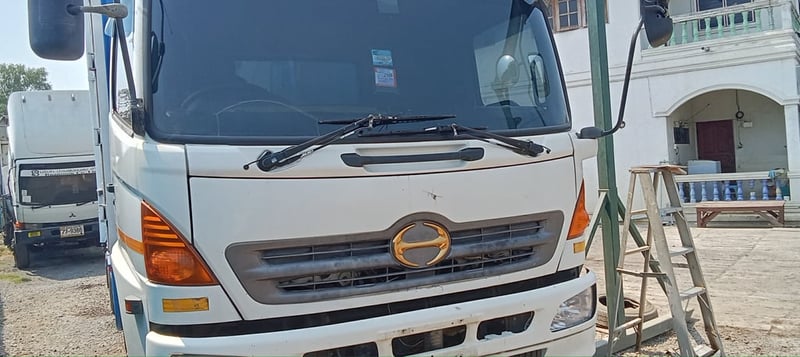 ราคา699000บาทขายรถบรรทุกตู้แห้ง hino mega เครื่อง 212 โบอินเตอร์รถปี 50 ช่วงล่างใหญ่แล้วตู้ยาว 7 เมตร 40 นอกเอกสารทะเบียนพร้อมสนใจ 091-146-4263