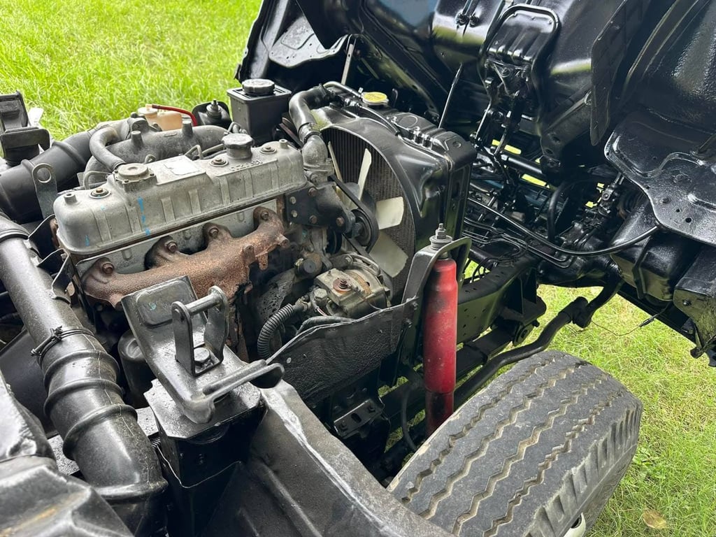 ราคา 19 5,000 บาทขายรถบรรทุก 6 ล้อดั้ม isuzu เป็น NKR เครื่อง 88 แน่นมากๆพวงมาลัยพาวเวอร์มีสโลกลางดั้มยิงหน้าเอกสารทะเบียนพร้อมสนใจ 091-146-4263