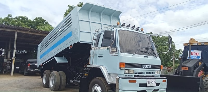 ราคา 559000บาทขายรถบรรทุก 2 เพลาดั้ม isuzu FXZ 23 nfy เครื่อง 240 แรงม้าแน่นมากเกียร์อีตั้นทะเบียนภาษีเต็มรถพร้อมใช้งานสนใจติดต่อ 091-146-4263 ด่วน
