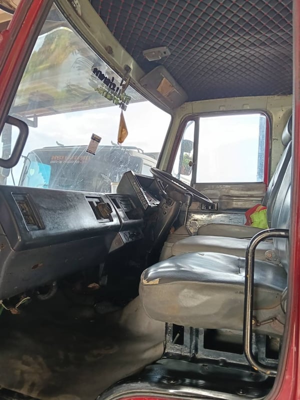 ราคา499000บาทขายรถบรรทุก 6 ล้อดั้ม isuzu rocky เครื่อง 195 แรงม้าเบรคทิฟฟี่พวงมาลัยพาวเวอร์แอร์พร้อมเอกสารทะเบียนพร้อมใช้งานสนใจ 091-146-4263 ราคา499000บาทขายรถบรรทุก 6 ล้อดั้ม isuzu rocky เครื่อง 195 แรงม้าเบรคทิฟฟี่พวงมาลัยพาวเวอร์แอร์พร้อมเอกสารทะเบียนพร้อมใช้งานสนใจ 091-146-4263