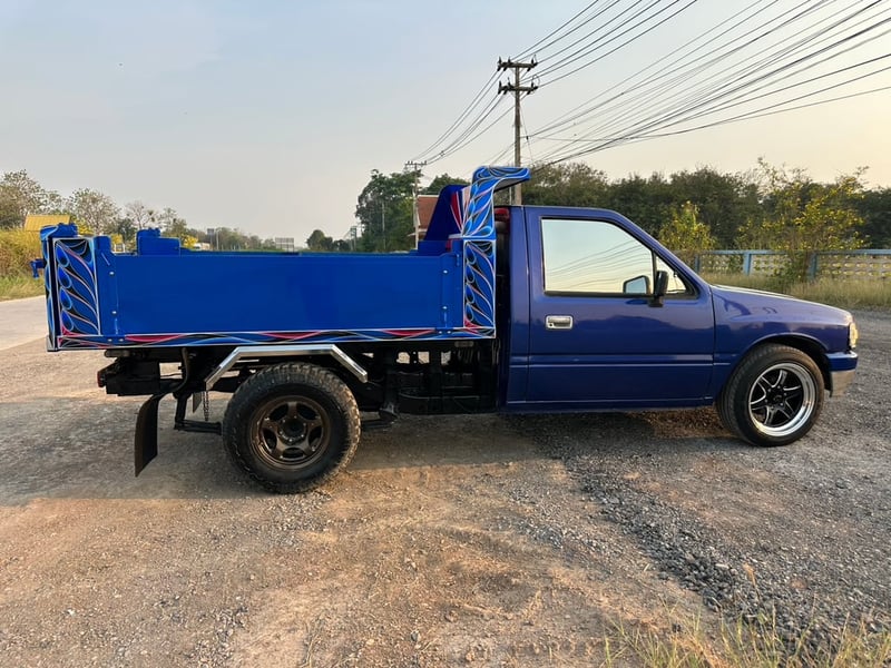 ราคา159000บาทขายรถกระบะดั้ม isuzuTFR มังกรทองเครื่อง 2500ซีซี ดีเซลปี 2533 ดั้มไฟฟ้ารถพร้อมใช้งานแอร์เย็นอย่างสวยสนใจติดต่อคุณเยี่ยม 091-146-4263 ด่วน