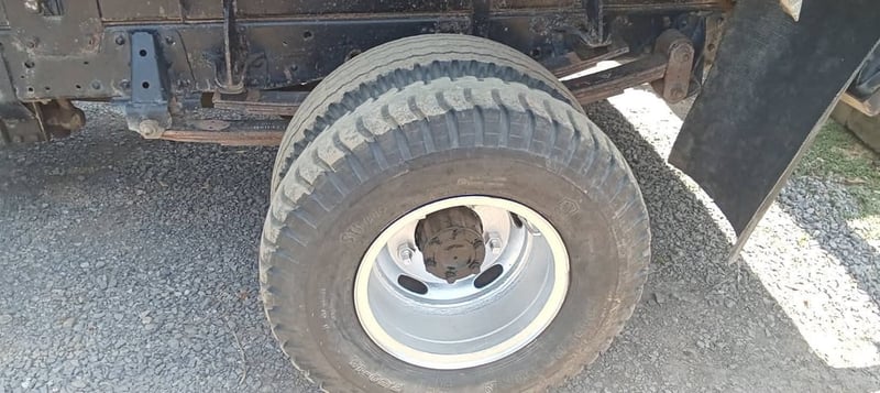 ราคา189000บาทขายรถบรรทุกหกล้อดั้ม isuzu nkr 55 EU รถห้างเครื่องดีดั้มยิงหลัง 3 คิวกระบะยาว 2.80 .เมตรกว้าง1.90เมตร ทะเบียนม 79 รถพร้อมใช้งานสนใจ 091-146-4263 คุณเยี่ยม