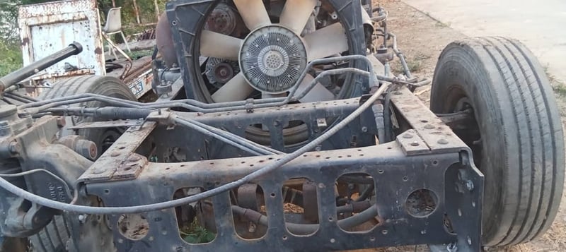 ขายรถisuzu โรโบคอปFTR 34Qเครื่อง6HK1- 240แรงม้ารถปี 55 ไม่มีหม้อน้ำกล่องไฟมีให้ เดิมเป็นรถบรรทุกของเหลวเฉพาะกิจถังน้ำมันมีให้ทะเบียนแจ้งมา 79 สนใจติดต่อ 091-146-4263 ขายตามสภาพนี้ราคา199000บาท