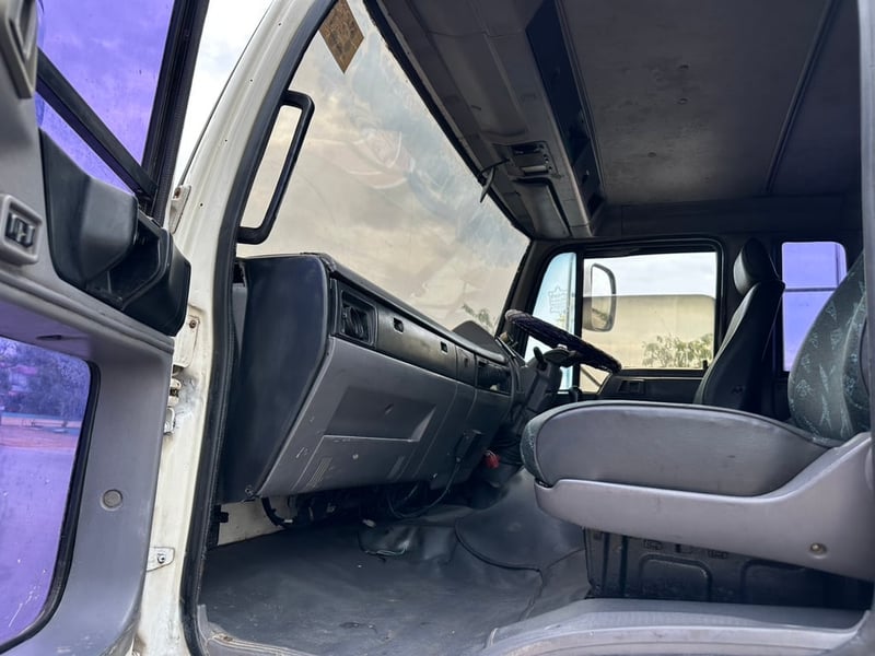 ราคา439000บาทขายรถบรรทุกสิบล้อตู้ 10 บาน hino FL 1 <เครื่อง jo8c turbo -220 แรงม้าเครื่องแห้งไม่มีไอไ ม่มีเยิ้มรถปี 37 ยาว 6 เมตร 30 กว้าง 2 เมตร 47 สูง 2 เมตร 65 เอกสารทะเบียนพร้อมใช้สนใจ 091-146-4263 คุณเยี่ยม hino | FL | ปี 1994 ฿ 439,000