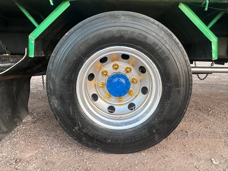 อีซูซุ6ล้อ FTR32NR 195แรงม้าปี39 ติดเครนยูนิค3ตันขายาว กระบะยาว6.20เมตร กว้าง4.45เมตร รถสวยแอร์เย็นพร้อมทำงาน ราคา449,000