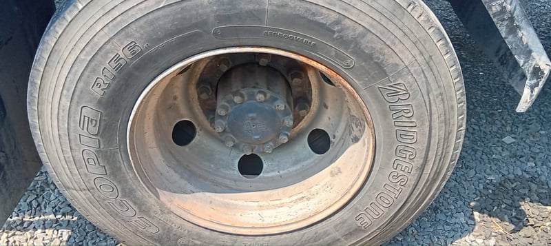 ราคา699000บาทขายรถบรรทุกตู้แห้ง hino mega เครื่อง 212 โบอินเตอร์รถปี 50 ช่วงล่างใหญ่แล้วตู้ยาว 7 เมตร 40 นอกเอกสารทะเบียนพร้อมสนใจ 091-146-4263