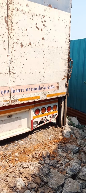 ขายกระบะเหล็กยาวยาว 7 เมตร 20 มีลิปท้ายใส่ hino FG มา