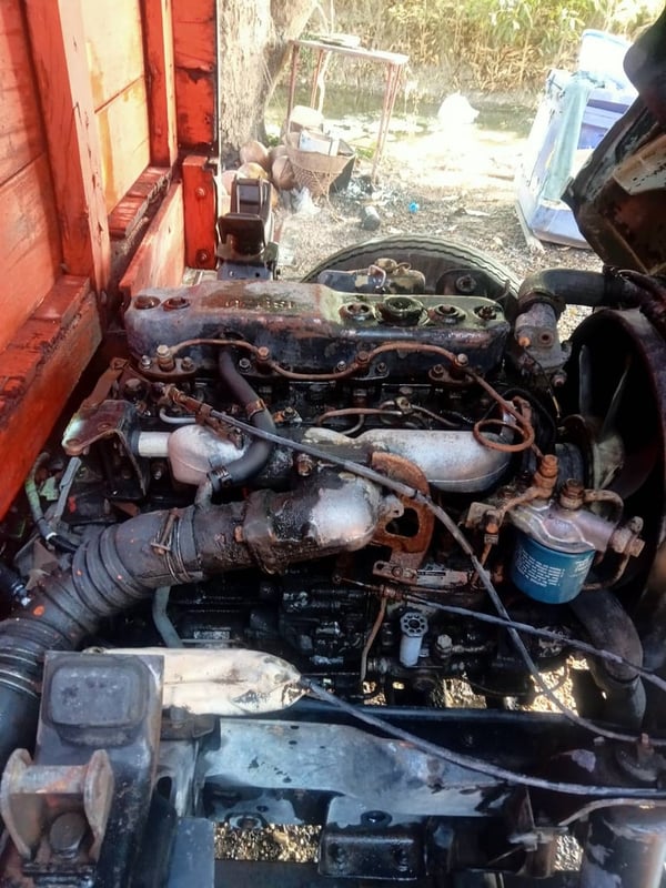 ขายรถบรรทุก 6 ล้อ isuzu NPR 115 แรงม้าเครื่องดีพวงมาลัยธรรมดาก็สีสวยเอกสารทะเบียนพร้อม ขายรถบรรทุก 6 ล้อ isuzu NPR 115 แรงม้าเครื่องดีพวงมาลัยธรรมดาก็สีสวยเอกสารทะเบียนพร้อม