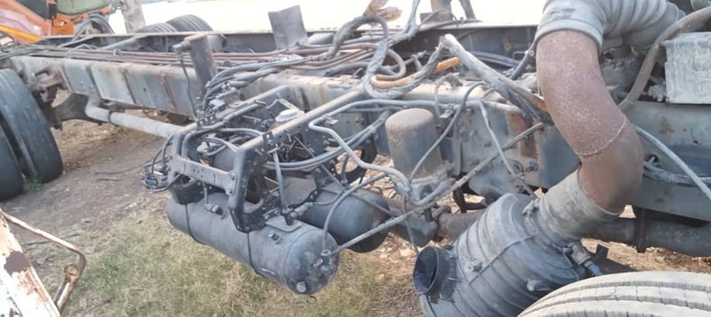 ราคา199990บาทขายรถisuzu FTR 34Qเครื่อง6HK1- 240แรงม้ารถปี 55 ไม่มีหม้อน้ำกล่องไฟมีให้ เดิมเป็นรถบรรทุกของเหลวเฉพาะกิจถังน้ำมันมีให้ทะเบียนแจ้งมา 79 สนใจติดต่อ 091-146-4263 ขายตามสภาพนี้