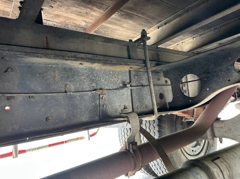 ราคา59000บาทขายกระบะเหล็กรถ6ล้ครัชซีกว้าง 87ซ.ม. กระบะยาว 7.35ม.กว้าง 2.50ม.สูง 2.05ม. สนใจติดต่คุณเยี่ยม0911464263