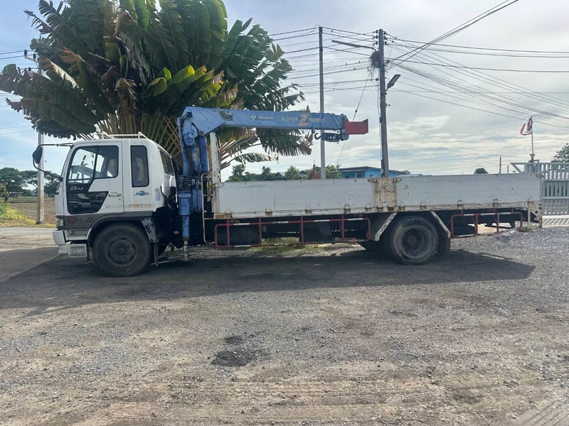 ขายรถบรรทุก 6 ล้อ hino ff1j เครื่อง jo8c 210 แรงติดเครน tornado 5 ตัน 3 ปลอก 2 ชั้นเอกสารทะเบียนพร้อม