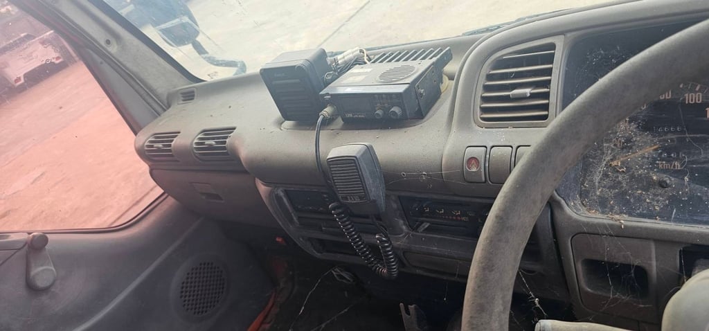 ราคา109000บาทขายรถบรรทุก 4 ล้อ isuzu nkr เครื่อง 88 แรงม้าแน่นมากๆนถปร2540 พวงมาลัยเพาเวอร์ช่วงสั้นรถมีทะเบียนขายตามสภาพนี้แบตเตอรี่ไม่มีให้รถประมูลมา