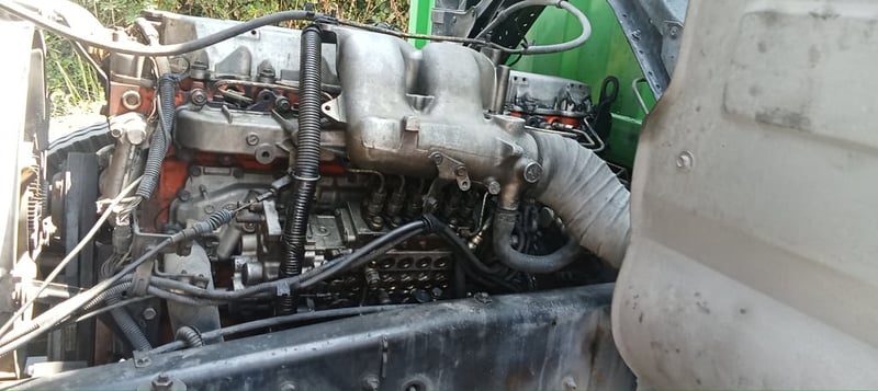 ราคา499000บาทขายรถบรรทุก isuzu FTR 33 P2 เครื่อง6HH1- 200 ฝาขาวตู้แห้ง 10 บานรถปี 46 กระบะตู้ในยาว 7.40 เมตร ในกว้าง 2 .32เมตร ในสูง 2 .57เมตรเอกสารทะเบียนพร้อมทะเบียนแจ้งม.79 รถพร้อมใช้งานสนใจติดต่อ 091-146-4263 คุณเยี่ยม