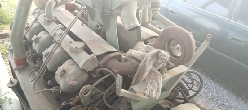 เครื่องขายเครื่องปั่นไฟไดฝรั่งเศส200 kva ขายตามสภาพมีให้เลือก 2 เครื่องต้องไปเช็คระบบเอง