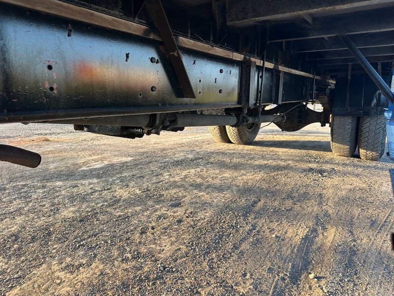 ขายรถบรรทุก 6 ล้อตู้แห้ง 10 บาท isuzu เครื่อง 205 แรงม้าแน่นมากๆรถปี่38พร้อมใช้งานกระบะยาว 7.42ม.กว้าง2.42ม.สูง 2.60ม.เอกสารทะเบียนพร้อมสนใจ 091-146-4263