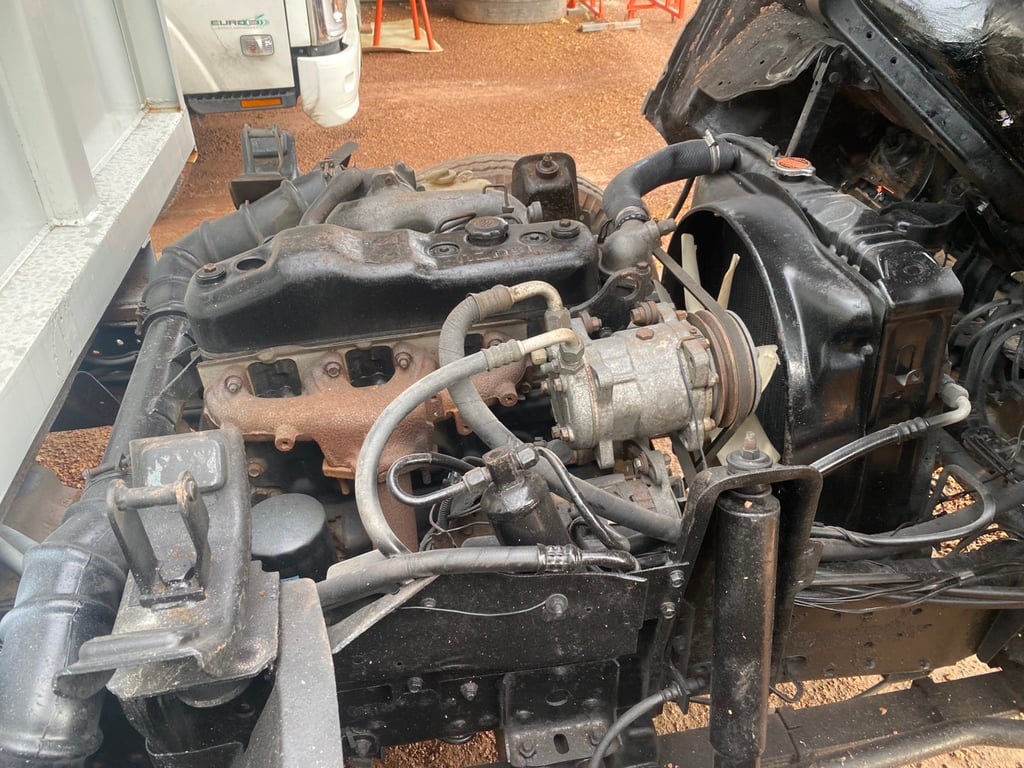 ราคา129000บาทรถบรรทุก 4 ล้อเล็กNKR55 EU1เครื่อง 4JB1-88เเรงม้ารถปี 41 มีแอร์เอกสารทะเบียนพร้อมกระบะเหล็กยาว 3 เมตรสนใจ 091-146-4263 คุณเยี่ยม