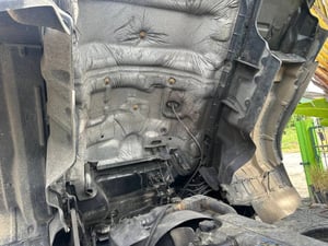 ขายรถบรรทุก 6 ล้อ hino ff1j เครื่อง jo8c 210 แรงติดเครน tornado 5 ตัน 3 ปลอก 2 ชั้นเอกสารทะเบียนพร้อม