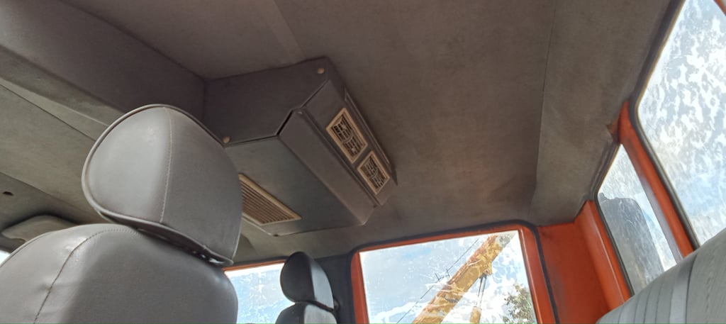 ราคา 139,000 บาทขายบรรทุก 6 ล้อ isuzu FTR เครื่อง 6BD1-160แรงม้าแน่นมากๆรถปี 32 คัสซีสวยทั้งเส้นเอกสารทะเบียนพร้อมสนใจ 091-146-4263คุณ เยี่ยม