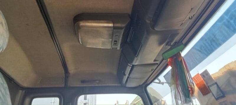 ราคา499000บาทขายรถบรรทุก isuzu FTR 33 P2 เครื่อง6HH1- 200 ฝาขาวตู้แห้ง 10 บานรถปี 46 กระบะตู้ในยาว 7.40 เมตร ในกว้าง 2 .32เมตร ในสูง 2 .57เมตรเอกสารทะเบียนพร้อมทะเบียนแจ้งม.79 รถพร้อมใช้งานสนใจติดต่อ 091-146-4263 คุณเยี่ยม